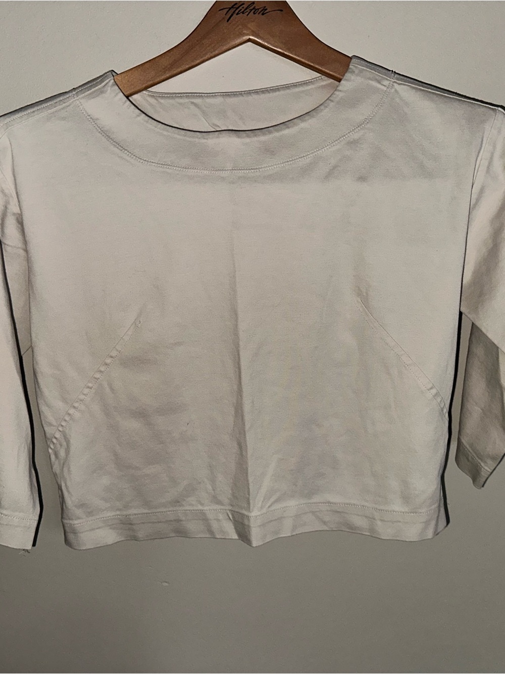 Everlane cropped half sleeve tee
